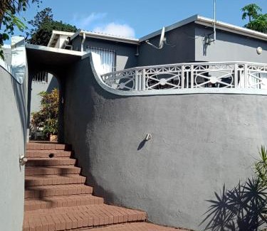 Berea Apartment | Manor house