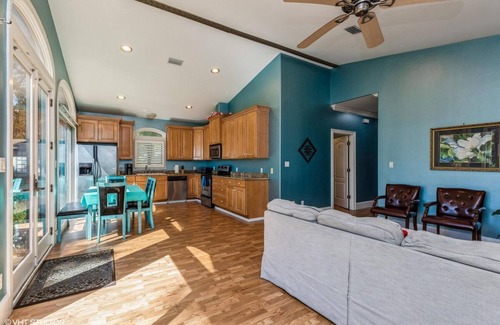 Fort Walton Beach - Destin House | Mansion Guest House in Serenity on Bayfront