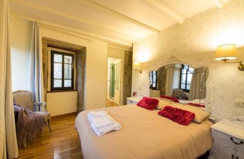 Cerdedo House | Mansion in Cerdedo with Private Pool and Garden