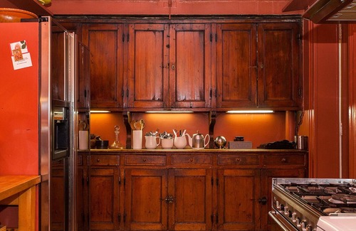 Neuilly-sur-Seine House | Mansion - Palais des Congrès, near Champs-Elysées.