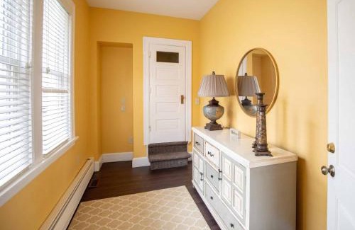 Clarion House | Mansion Pet-friendly Downtown