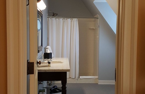 Shadyside Hotel | Mansions on Fifth Hotel