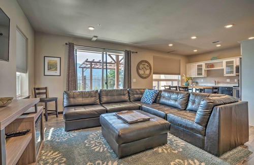 Wapato Point Condo | Manson Condo w/Pool Access - Near Marina and Town