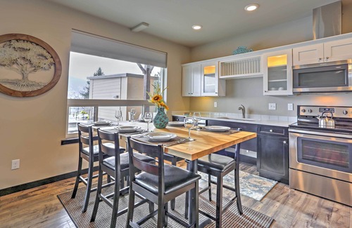 Wapato Point Condo | Manson Condo w/Pool Access - Near Marina and Town