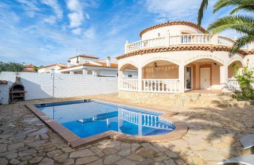 Miami Platja Villa | Manuela