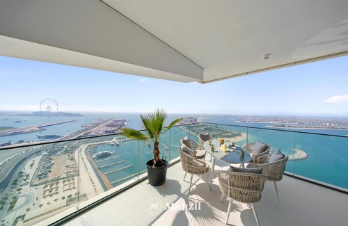 Dubai Marina Apartment | Manzil - Ultra Lux 3BR with Palm Jumeirah and Sea View in Beach Vista Tower, Near Dubai Harbour