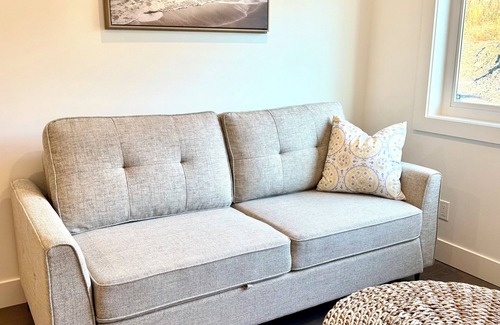 North Cowichan Apartment | Maple Bay Hideaway suite NEW - 1 Bed 1 bath in Maple Bay