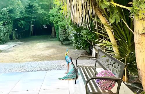 London Borough of Bromley Apartment | Maple Grove - Luxury 1-Bedroom apartment with garden and parking in Greater London