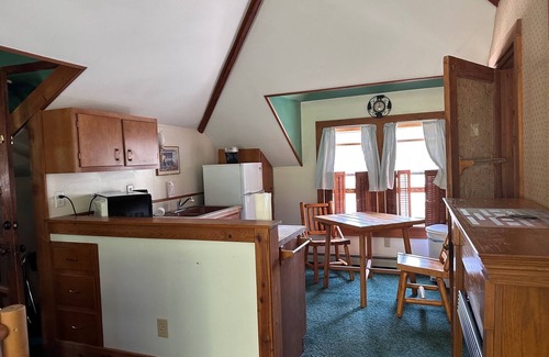 Empire Hotel | Maple Lane Empire