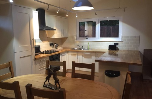 Congleton Apartment | Maple Lodge @ Shellow Lane Lodges