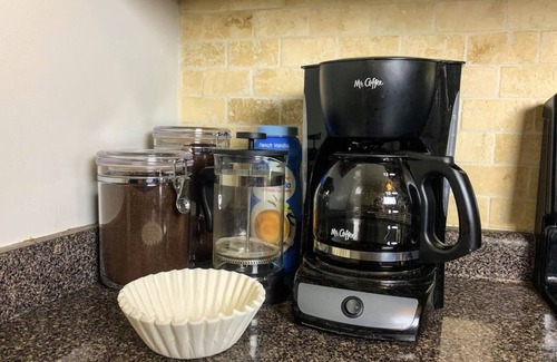 Northport House | Maple Tree House - 3 miles from stadium, tucked away from traffic