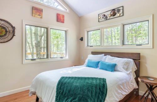 Marshall Other | Maple Treehouse Cabin - Rustic Luxury Near Asheville