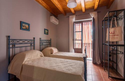 Albergheria Apartment | Maqueda Apartment by Wonderful Italy