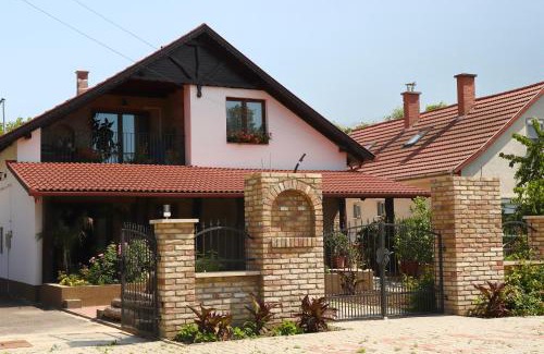Hortobagy House | MaRéJa Vendégház