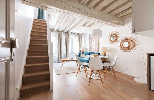 Saint-Gervais Apartment | Marais designer 1BR, AC, in the heart of Paris, close to everything.
