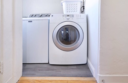 Newhall House | @ Marbella Lane - 3BR SFR 2Floor | DTWN SJ | Ldry