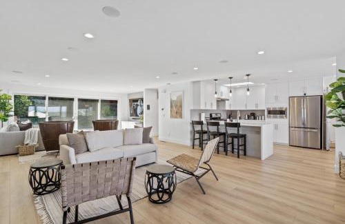 Sugarloaf House | @ Marbella Lane - 3BR w/sweeping views of Bay Area