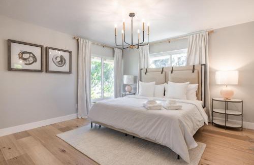 Fullerton House | #Marbella Lane - Cozy Modern Home with Relaxing Design & Pool