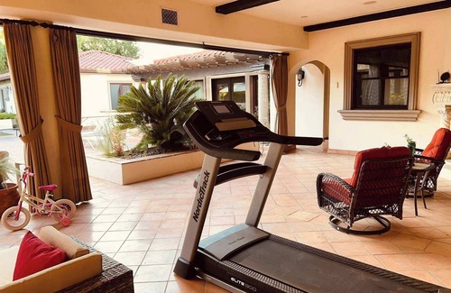 Yorba Linda Villa | @Marbella Lane - Stylish 1BR Villa with Luxe Touch