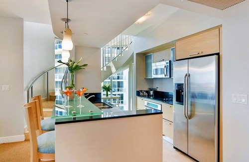 Sunny Isles Beach Resort | Marenas Beach Resort