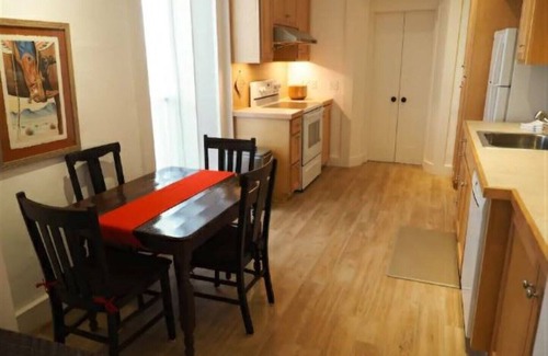 Marfa Apartment | Marfa House Candelaria: In the center of Marfa