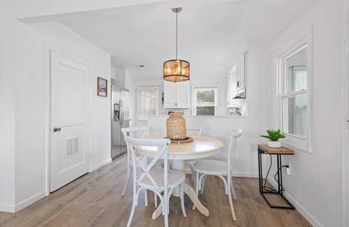 Margate City Apartment | Margate Bungalow by the Beach II