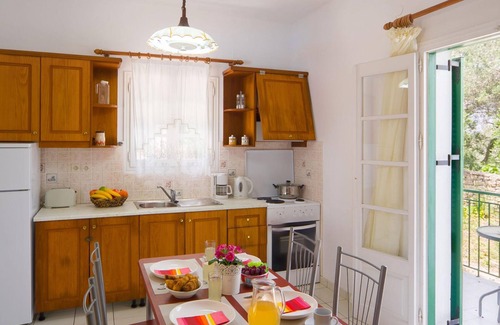 Koutsi Villa | Marguerita House in Paxi