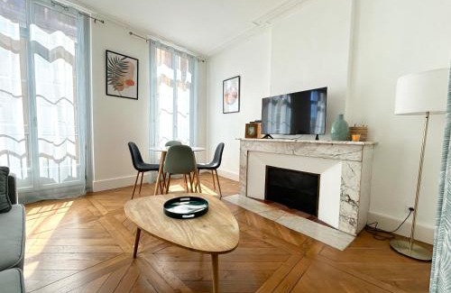 Auch Apartment | MARIA - Centre historique - Parking Privé