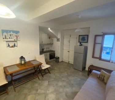 Kamares House | Maria's Room