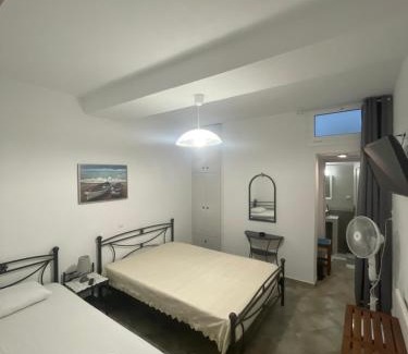 Kamares House | Maria's Room