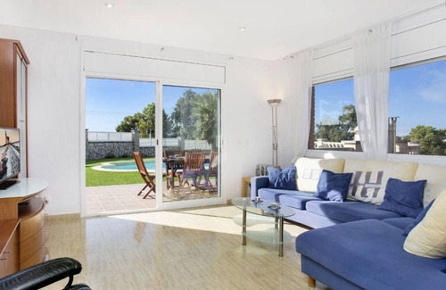 Lloret Blau Villa | (Marian) Villa with pool for 6.
