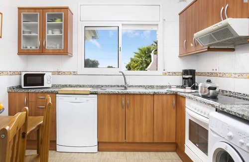 Lloret Blau Villa | (Marian) Villa with pool for 6.