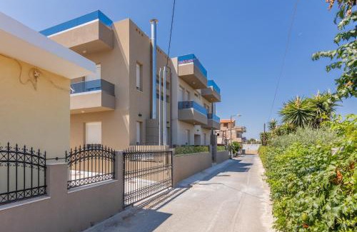 Agkisaras Apartment | Marigold Seaside B2