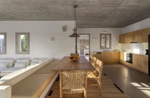 Paros Villa | Marike - Five Bedroom Villa, Sleeps 10