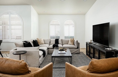 La Paz At Desert Springs House | Marilyn offers full relaxation nearby desirable shopping and entertainment