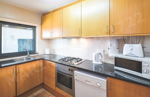Telheiro Apartment | Marina Park 1722|Relaxing and Modern 2-Bed, 2-Bath Apartment in Family-Friendly Marina Park, Lagos