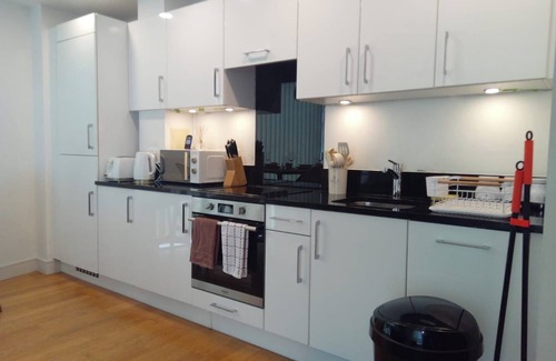 Chatham Apartment | Marina Point East in Kent, Sleeps 4 with Parking