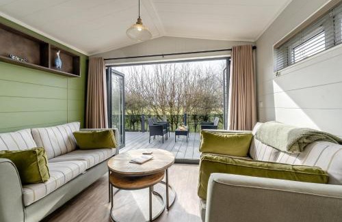 Oulton Broad House | Marina Retreat