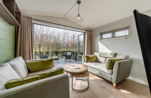 Oulton Broad House | Marina Retreat