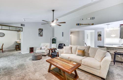 Salem Apartment | Marina Villa Condo at Lake Keowee with Fireplace