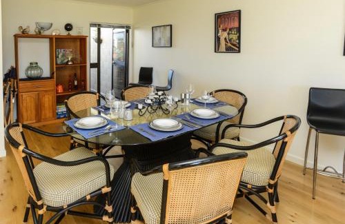 Napier House | Marine Parade Magic - Napier Holiday Home
