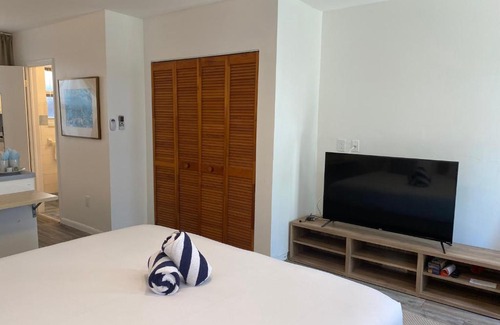 Hollywood South Central Beach Apartment | Marine Villas # 3