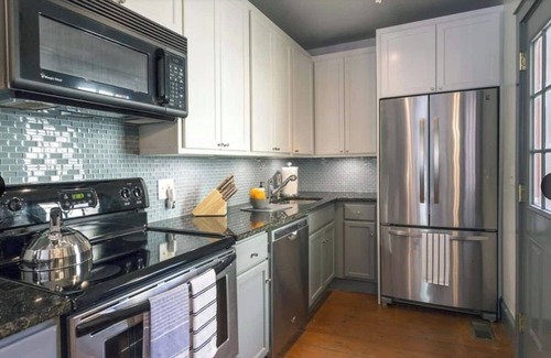 Historic District - North Cottage | Mariner’s Cottage - 2BD, 1 BA - in Historic District w Private Parking