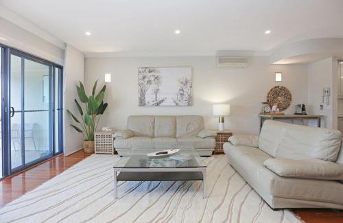 Hawks Nest House | Mariners Mark 7