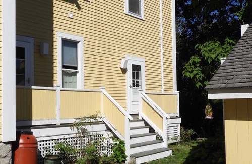 Marion Center Apartment | Marion Village Apartment sleeps 2 plus sleeper couch Small dogs allowed with fee