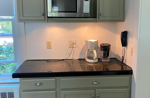 Marion Center House | Marion Village's Very Best Cape Home: close to Tabor Academy