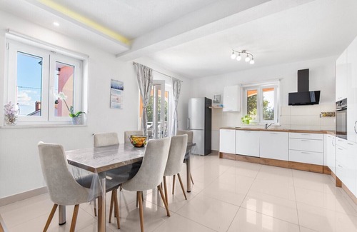 Medvidici Apartment | Mariuccia with Private pool