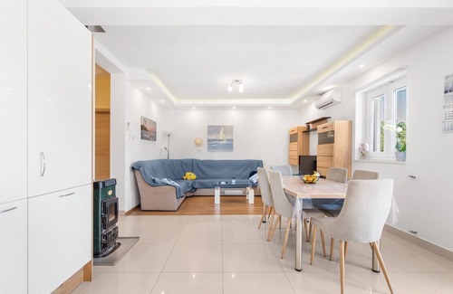 Medvidici Apartment | Mariuccia with Private pool