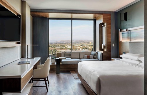Irvine Hotel | Marriott Irvine Spectrum