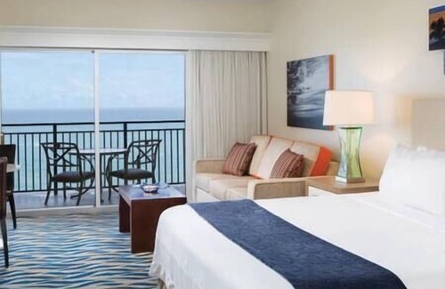 Bermuda Riviera Resort | Marriott's BeachPlace Towers, Beach, Pool, Hot Tub